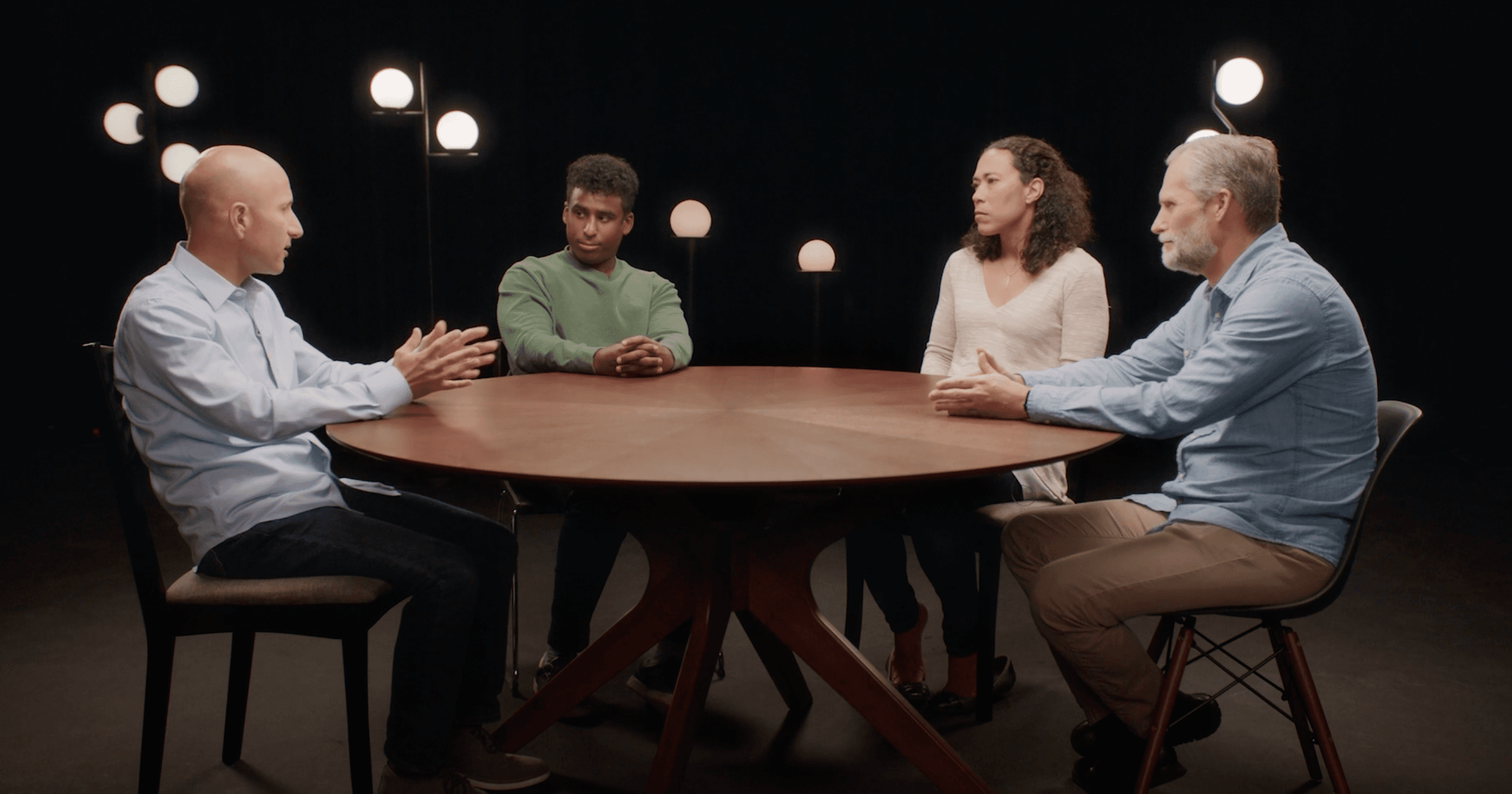 Charla sobre Antisemitismo: A Seat at the Table