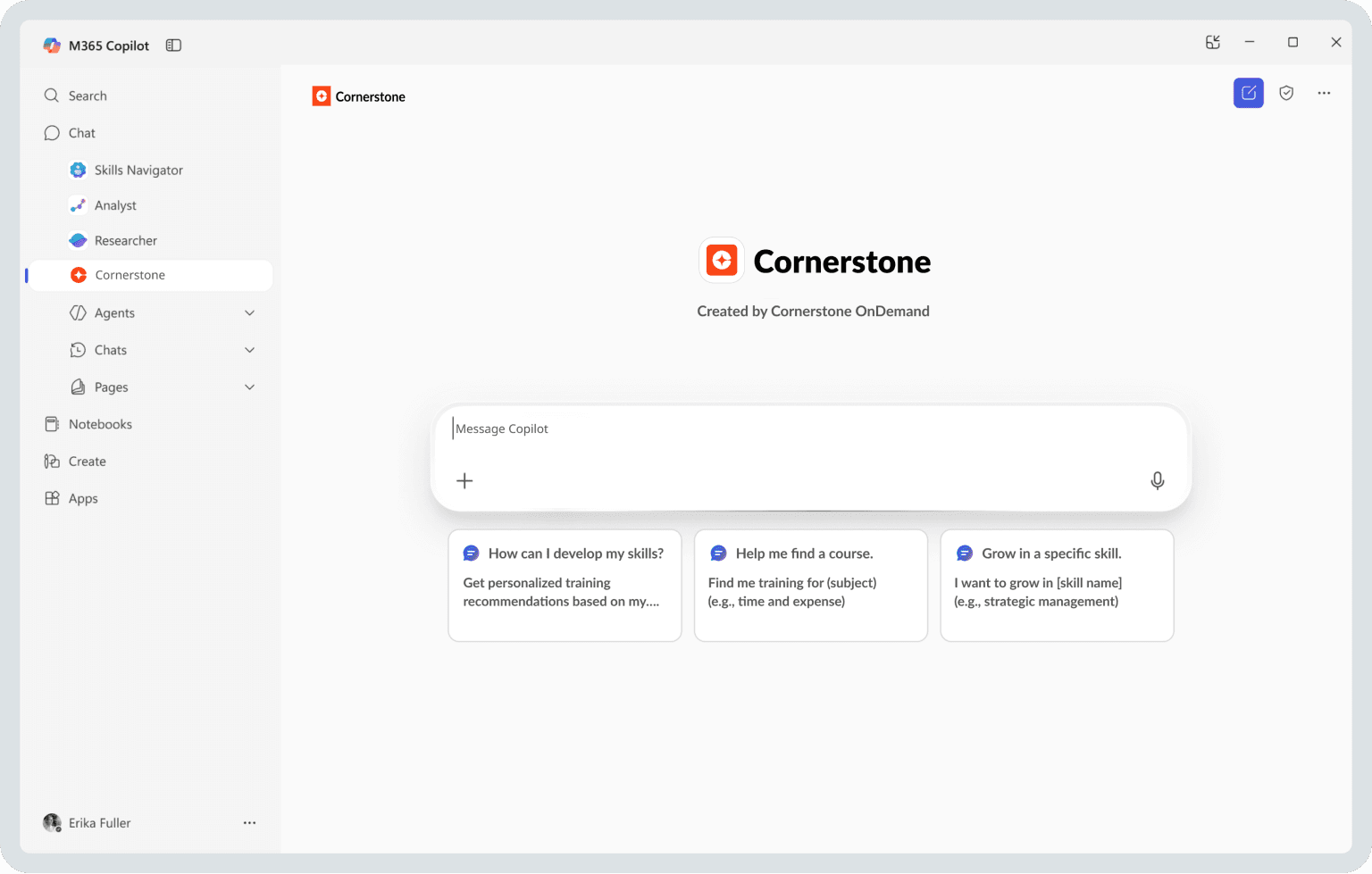 Interfaz de M365 Copilot mostrando la integración con Cornerstone con sugerencias para el desarrollo de habilidades y recomendaciones de cursos.