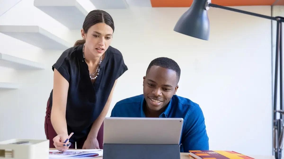 Webinaire à la demande : Créer de la valeur commerciale grâce aux compétences avec Forrester